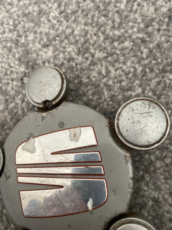 Seat wheel cap / badge car