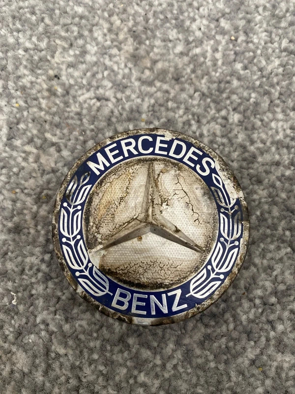 Mercedes Benz car badge logo wheel hubcap