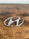 Small Hyundai car badge emblem logo