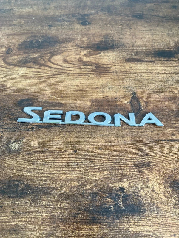 Kia Sedona car logo emblem badge plastic