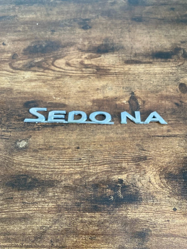 Kia Sedona car logo emblem badge plastic
