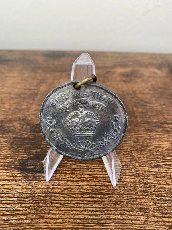 King George V Coronation medal / coin 1911 vintage collectible rare