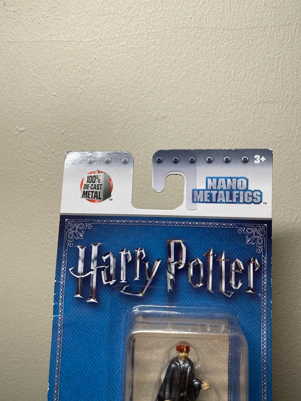 Harry Potter collectible diecast figure vintage toy wizard