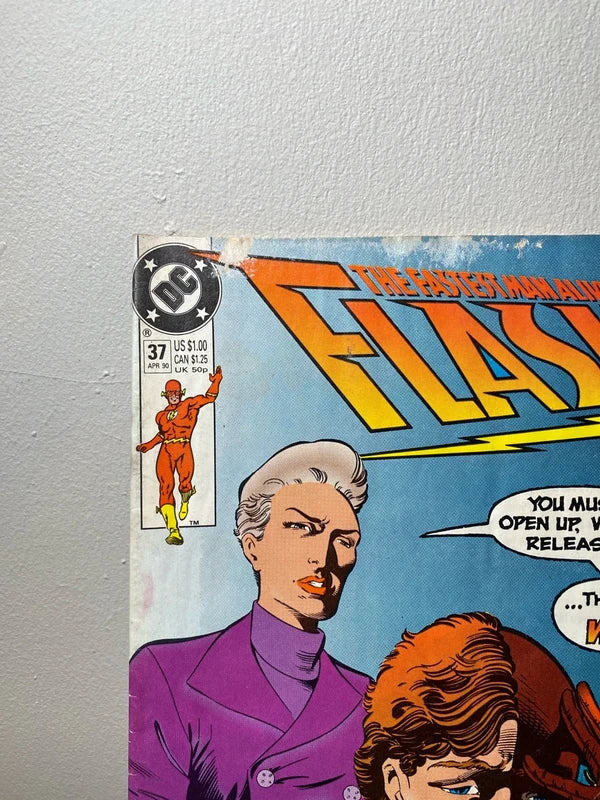 The Flash Comic Book vintage 1990 DC Comics collectible