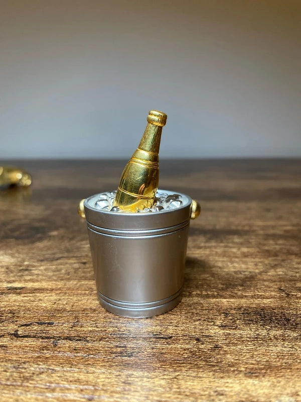 Collectible miniature ice bucket champagne quartz clock