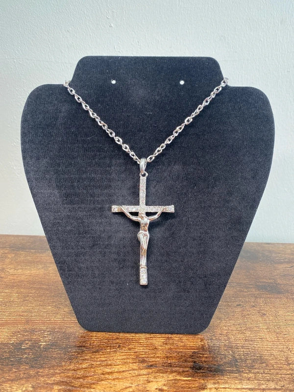 Beautiful Crucifix pendent necklace with chain Jesus
