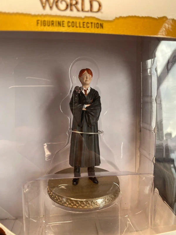 Wizarding World Harry Potter Ron Weasley Figurine 1:16 Scale Eaglemoss