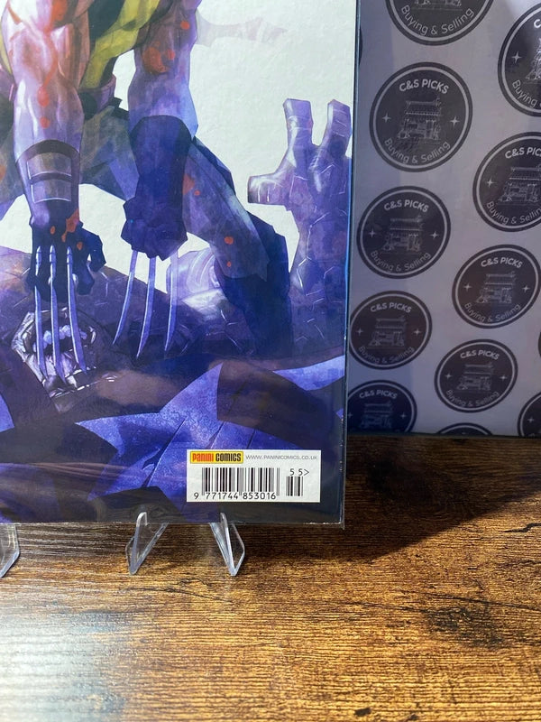Marvel collectors edition wolverine & deadpool comic book