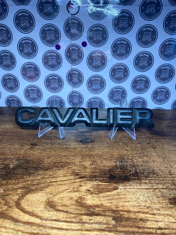 Original Vauxhall GM Cavalier car badge emblem logo collectible