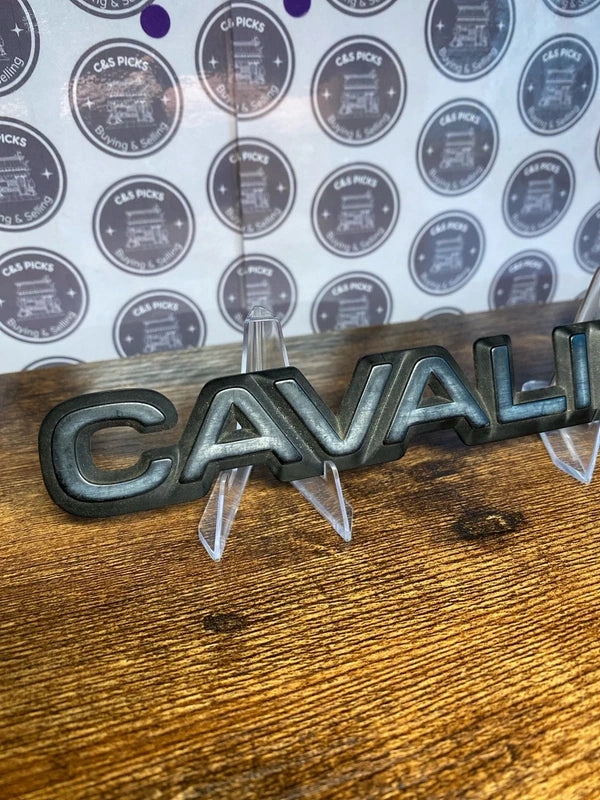Original Vauxhall GM Cavalier car badge emblem logo collectible
