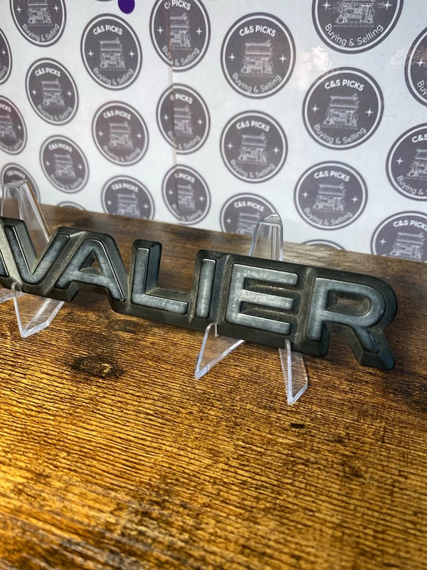 Original Vauxhall GM Cavalier car badge emblem logo collectible