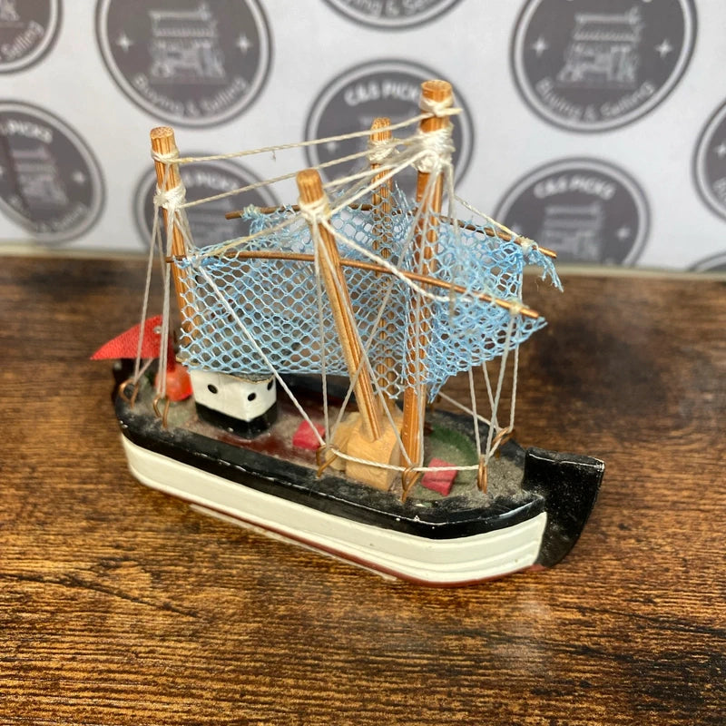 Vintage Mini Wooden Shrimping Fishing Boat Model bundle collectible home decor