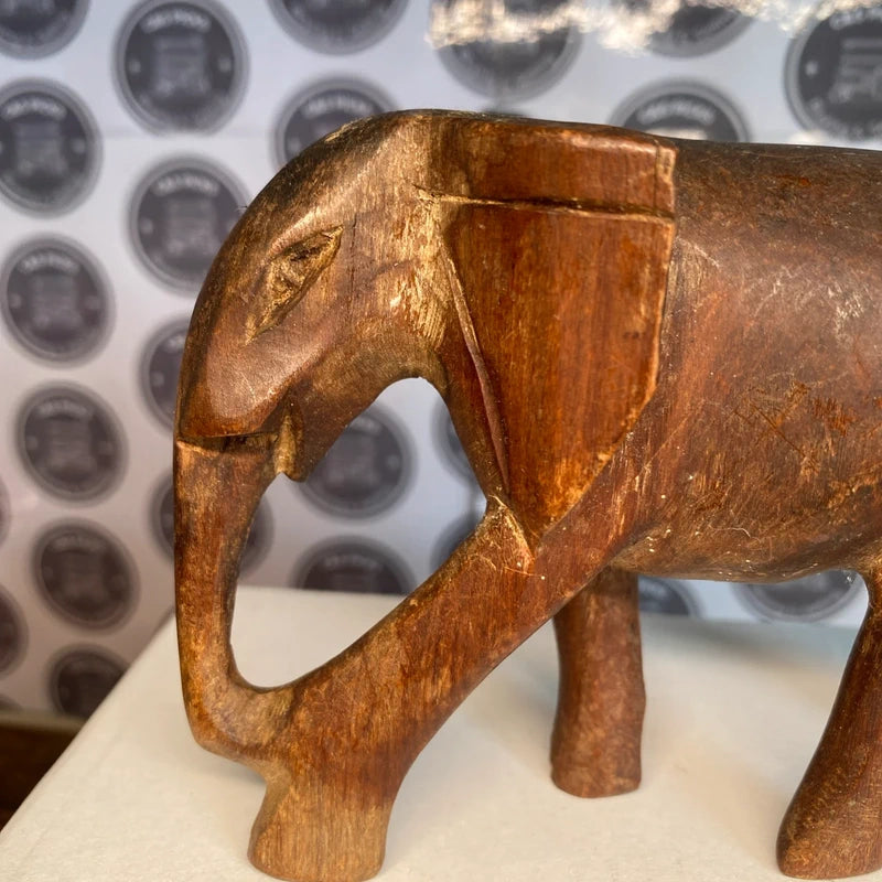 Vintage Hand-Carved Wood Wooden Elephant Crafted Sculpture/Ornament decor retro