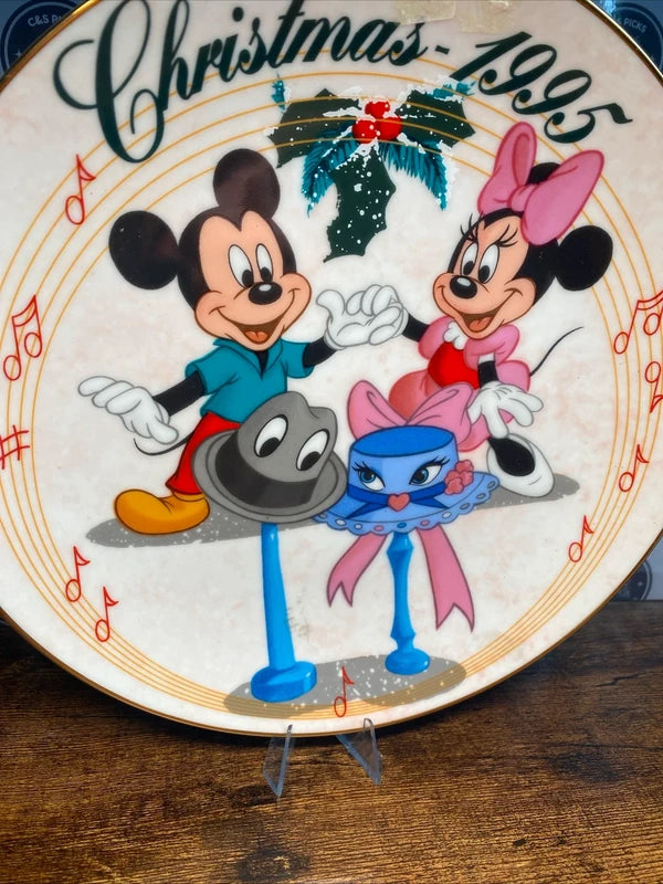 Vintage Disney 1995 Christmas Collection Happy Holidays Plate Christmas Mickey