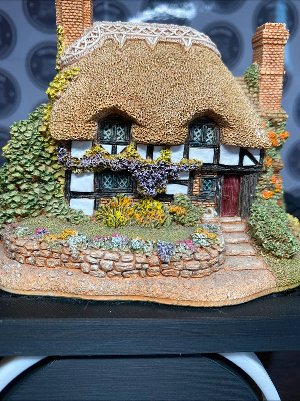 Vintage Lilliput Lane Marigold Meadow The English Collection Home Decor Ornament