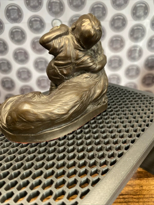 Menton Manor M18013 Boy and Dog Cold Cast Bronze Statue Ornament Home Decor Rare