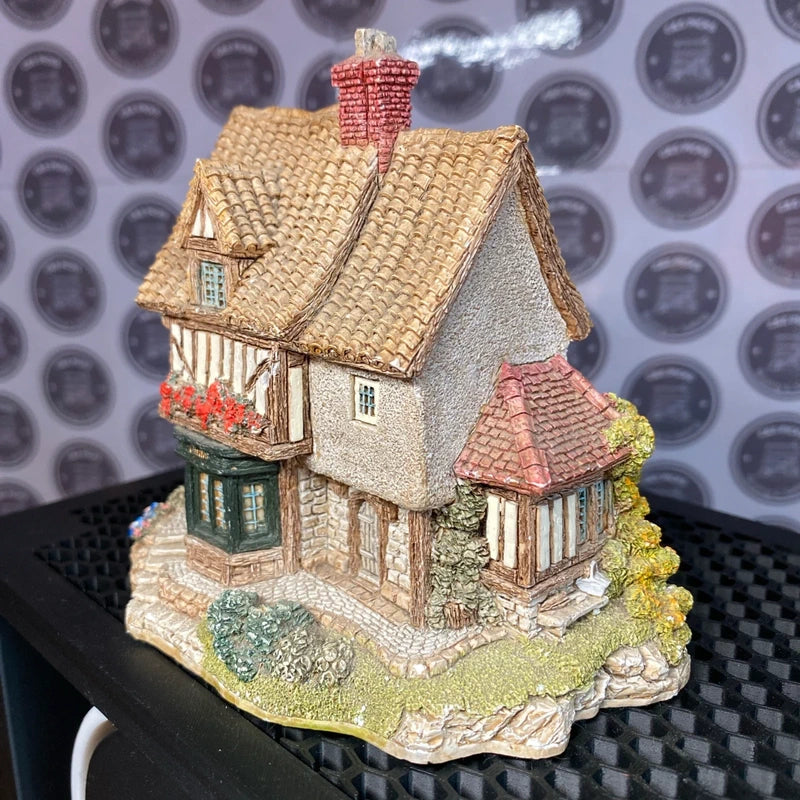 Vintage Lilliput Lane Micklegate Antiques 1991 statue cottage home decor