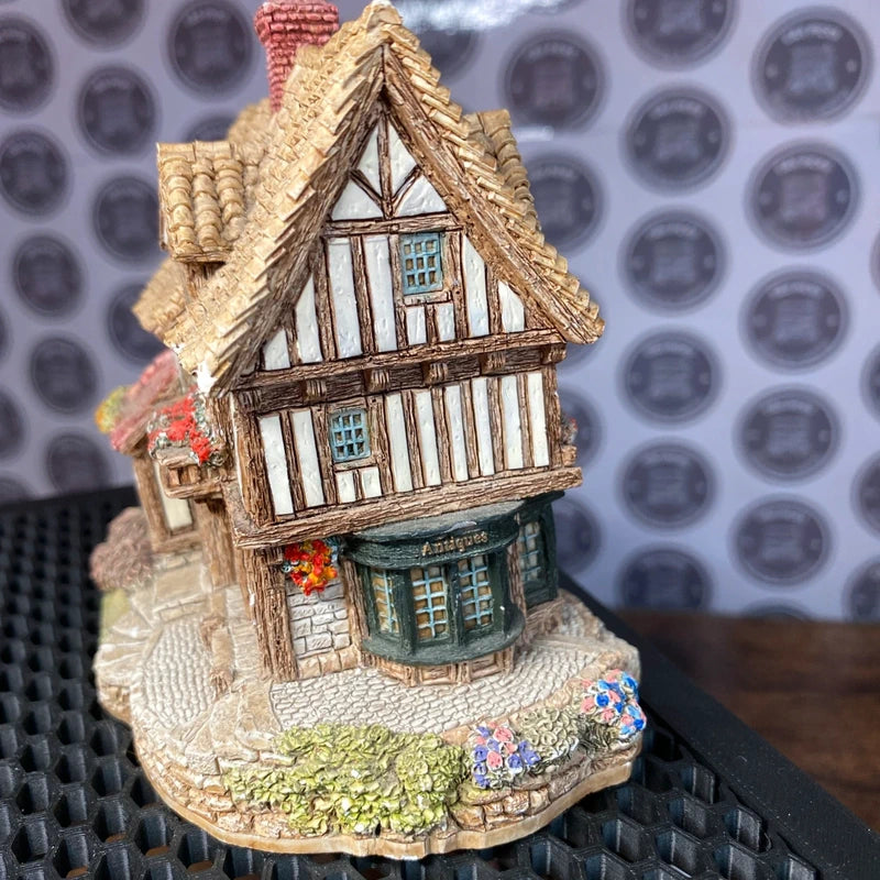 Vintage Lilliput Lane Micklegate Antiques 1991 statue cottage home decor