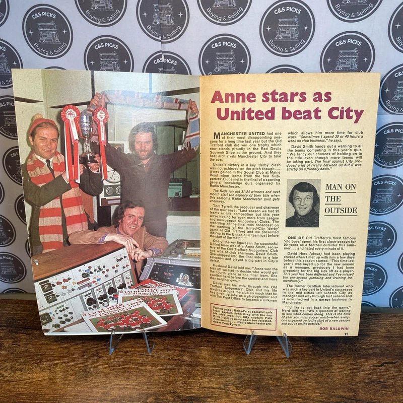 Vintage Manchester United Memorabilia 1973/74 Football Magazine Team Photo Rare