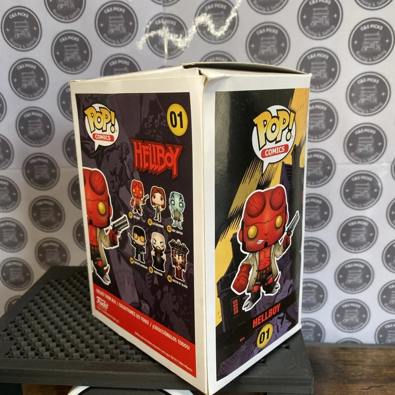 Funko POP! Dark Horse Comics Hellboy #01 Limited Edition Chase Collectible Rare