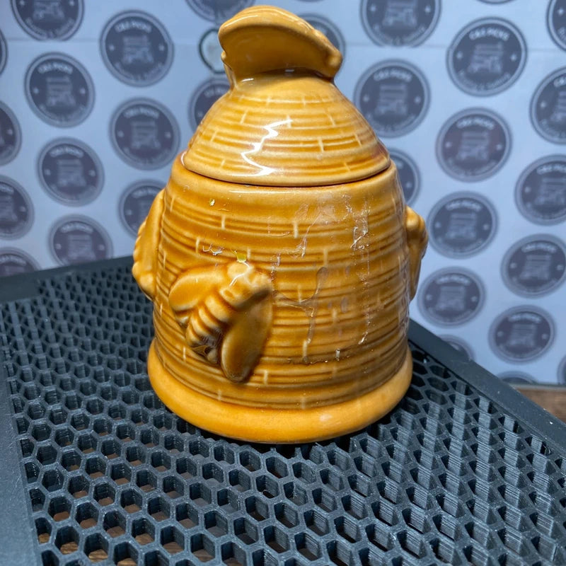 Vintage Honey Pot with Bee Design Ginger Jar Decorative Storage Prop Collectable
