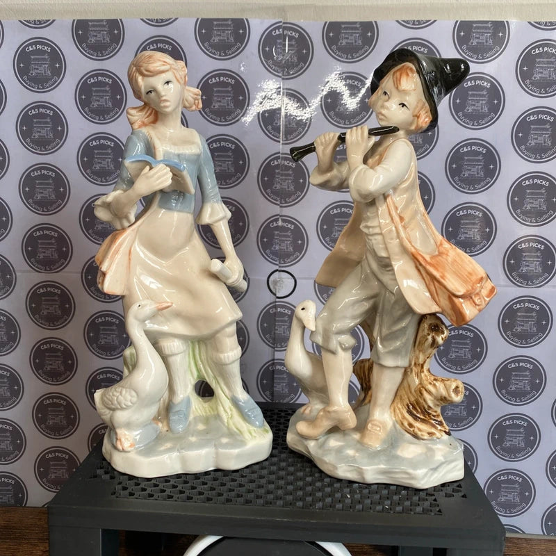 Pair Of Vintage Duncan Royale Figurines Boy & Girl W/ Geese Duck Bird Decor Prop