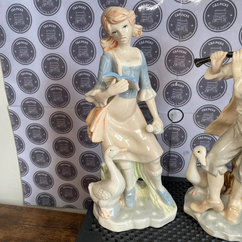 Pair Of Vintage Duncan Royale Figurines Boy & Girl W/ Geese Duck Bird Decor Prop