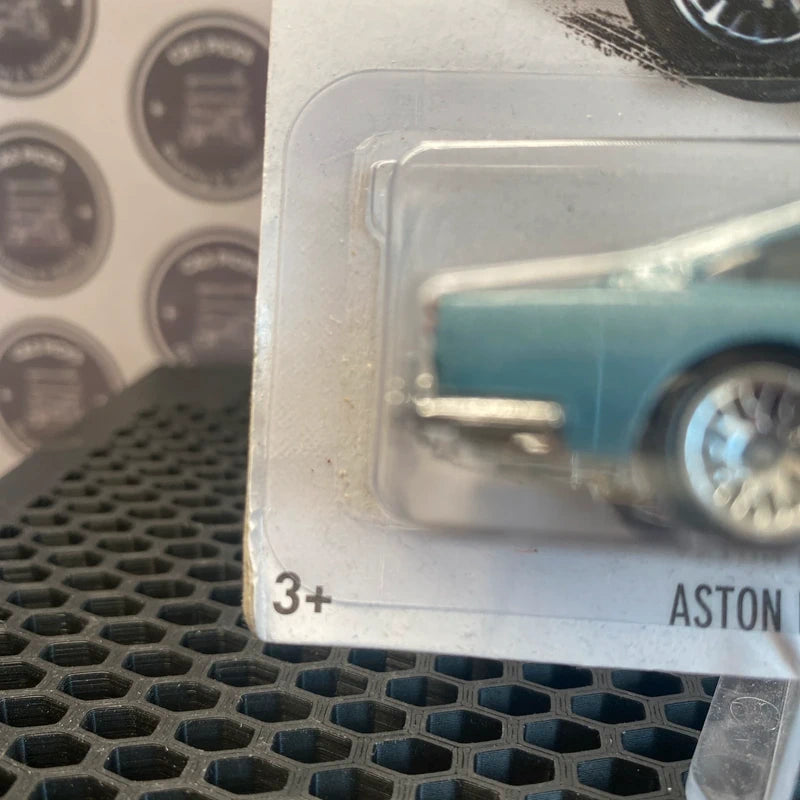 Hot Wheels Aston Martin 1963 DB5 HW Workshop Collection 245/250 Rare Mancave Bar