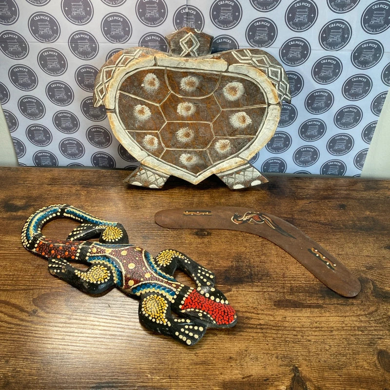 Vintage Australian Aboriginal Wooden Art Boomerang , Dot Painted Gecko & Turtle