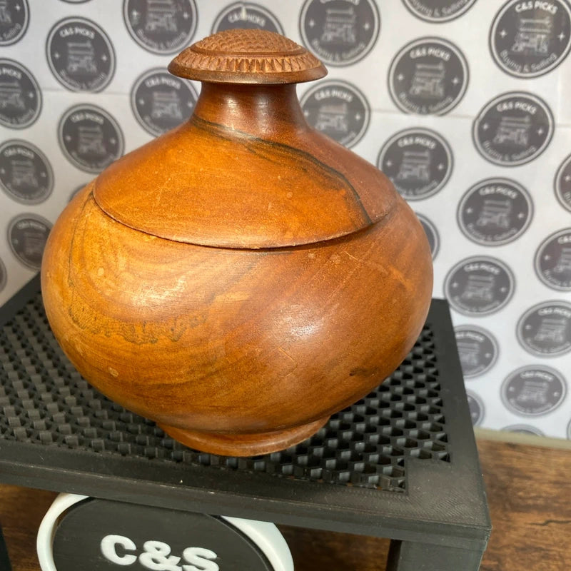 Vintage Wooden hand turned Circular Box 5.5’ Home Decor Jewellery Storage Prop