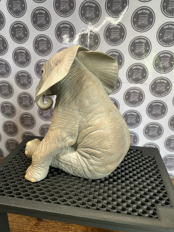 Vintage Brooks & Bentley Elephant statue figurine ornament animal decor gift