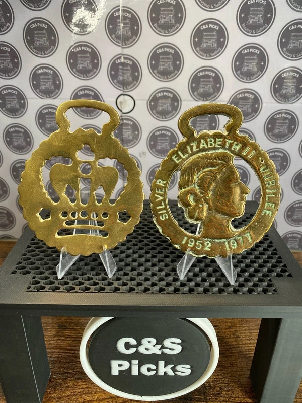 Pair of vintage horse brass Queen Elizabeth silver jubilee + crown bundle