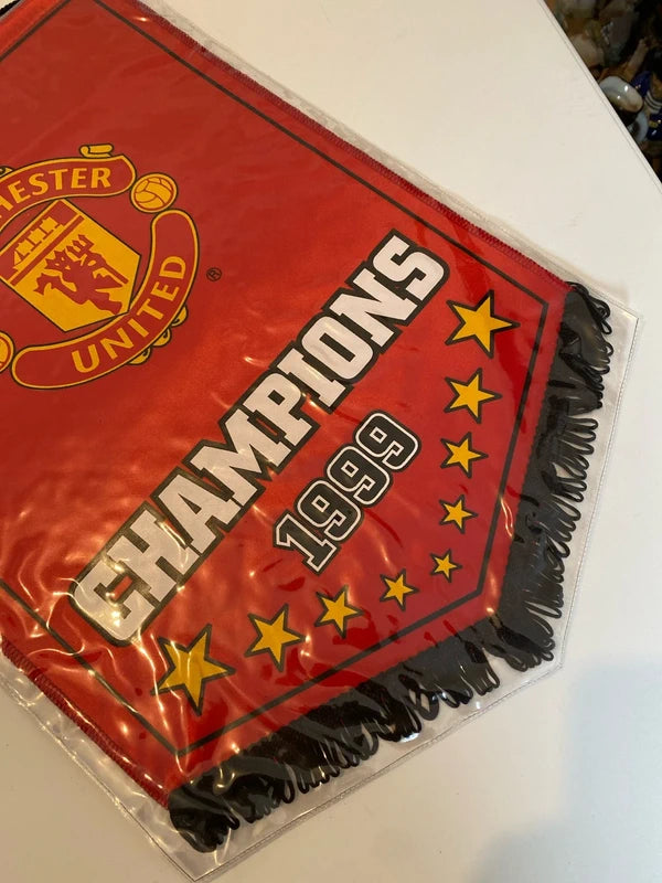 Vintage Manchester United champions 1999 football pennant Mancave homebar gift