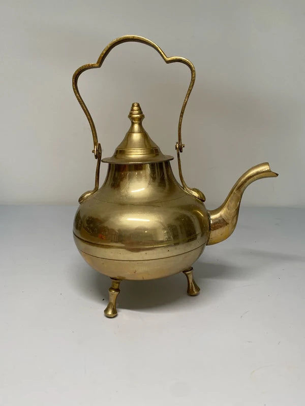 Vintage brass teapot coffee pot home decor antique brass prop handle & lid