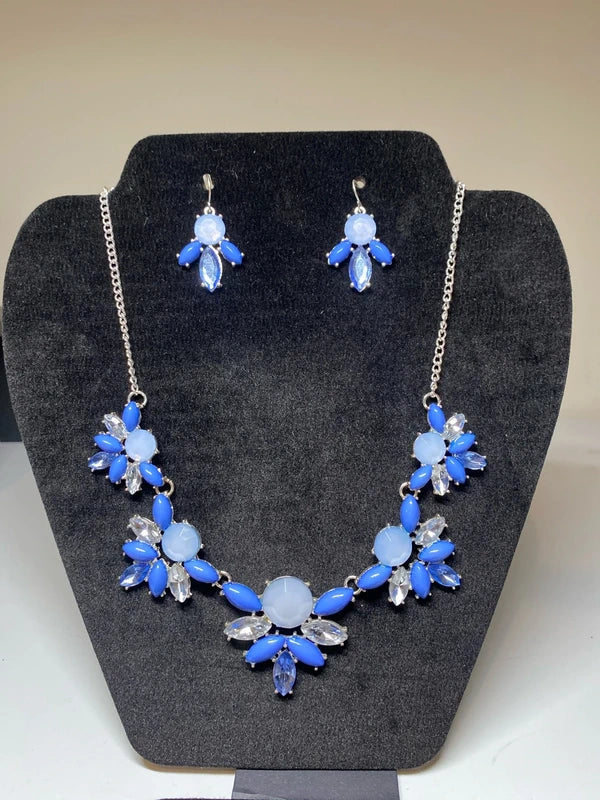 Vintage blue necklace & earring bundle gem stone look costume jewellery blue white