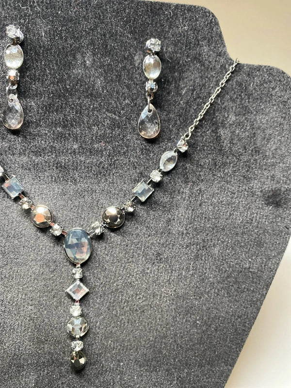 Necklace & earring jewellery bundle lovely costume jewellery set