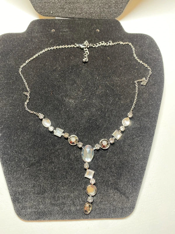 Necklace & earring jewellery bundle lovely costume jewellery set