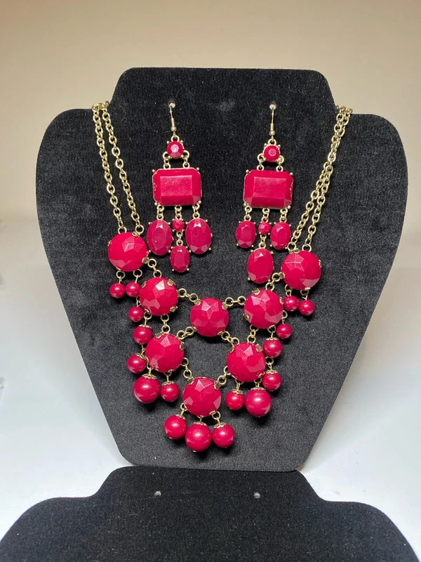 Vintage bib necklace & dangly earring jewellery set costume jewellery