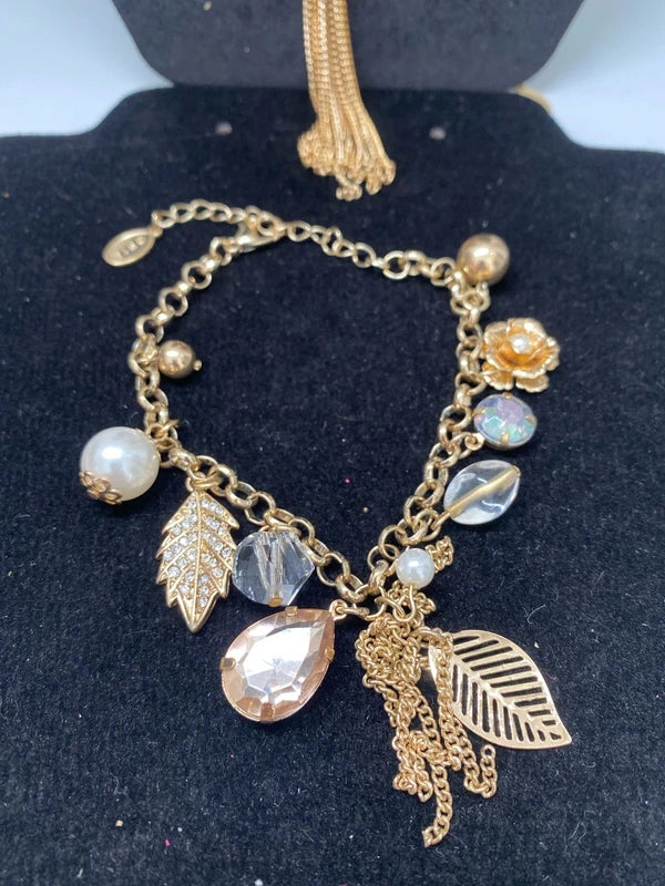Lovely necklace bracelet & earring set metal gold tone long chain costume jewellery