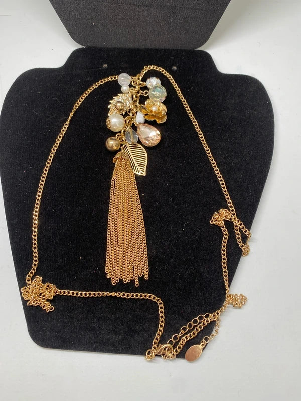 Lovely necklace bracelet & earring set metal gold tone long chain costume jewellery